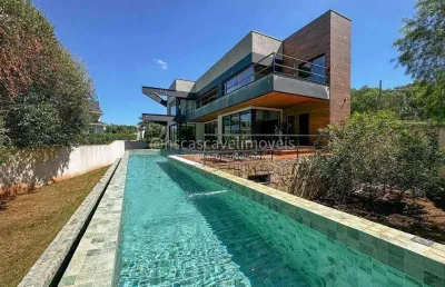 Casa a venda em condomínio fechado com vista para o lago municipal de cascavel
