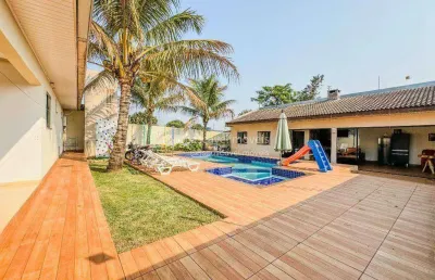 Casa com 01 suíte + 02 quartos + 01 sala comercial - com edícula e piscina aquecida - terreno 450,0 mts - bairro morumbi