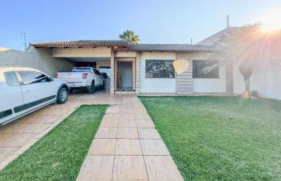 Casa com 1 suíte + 2 dormitórios e piscina à venda, 169 m² por r$ 1.100.000 - gramado - cascavel/pr