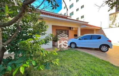 Casa com 5 quartos à venda na Rua Vitória, Centro, Cascavel