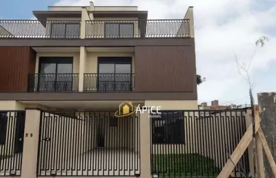 Sobrado à venda no bairro boqueirão em curitiba com suíte e churrasqueira