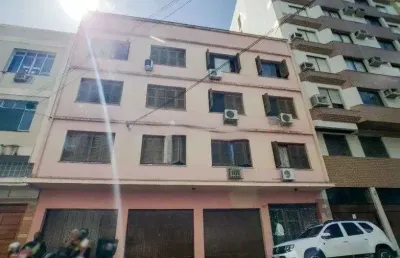 Apartamento térreo com 02 dormitórios na cidade baixa em porto alegre/rs