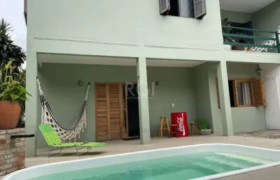 Casa para venda - 260m², 3 dormitórios, sendo 2 suites, 2 vagas - nonoai