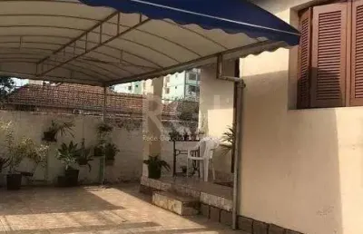 Casa com 4 quartos à venda na Rua Araçá, 146, Centro, Canoas
