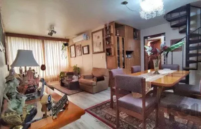 Cobertura no bairro petrópolis, 3 dorm., 1 suíte, 2 vagas.