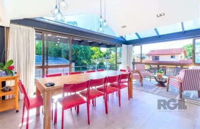 Casa com 4 quartos à venda na Rua Criciúma, 115, Guarujá, Porto Alegre