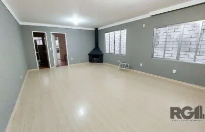 Casa com 3 quartos à venda na Rua Damasco, 46, Azenha, Porto Alegre