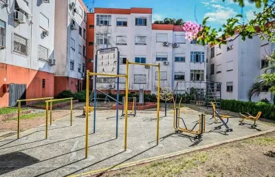 Apartamento com 2 quartos à venda na Rua Orfanotrófio, 600, Cristal, Porto Alegre