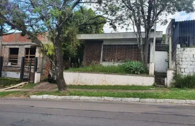 Casa com 2 quartos à venda na Rua Carlos Huber, 755, Três Figueiras, Porto Alegre