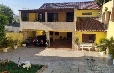 Casa para venda - 300m², 3 dormitórios, sendo 1 suites, 5 vagas - partenon