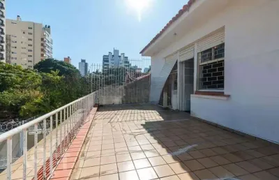 Casa com 3 quartos à venda na Rua Dário Pederneiras, 512, Petrópolis, Porto Alegre