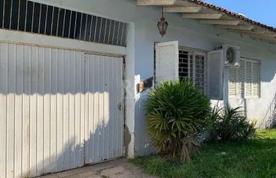 Casa 4 dormitórios 3 banheiros garagem coberta para 3 + carros
