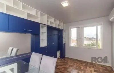 Apartamento com 2 quartos à venda na Rua Buarque de Macedo, 727, São Geraldo, Porto Alegre
