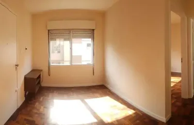 Apartamento de 2 dormitórios  quarto andar no bairro jardim itu sabará