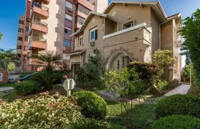 Casa com 4 quartos à venda na Rua Dário Pederneiras, 349, Petrópolis, Porto Alegre