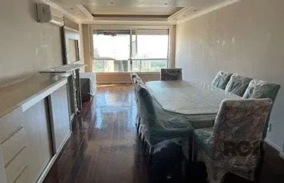 Apto de 3 dormitórios no mont serrat com linda vista da cidade e 1 vaga de garagem