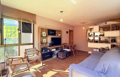 Apartamento com 2 quartos à venda na Rua Jardim Cristofel, 76, Independência, Porto Alegre