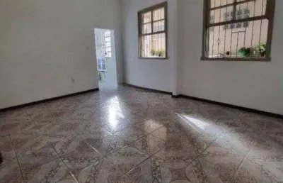 Casa de 2 dormitórios para venda ,pronta para morar no bairro santo antônio em porto alegre/rs.