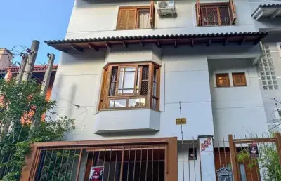 Excelente casa com 214m² privativos na rua dona paulina - bairro tristeza!