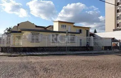 Casa para venda - 200m², 4 dormitórios, 4 vagas - passo da areia