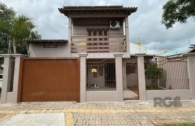 Casa com 3 quartos à venda na Rua Albani, 41, Mato Grande, Canoas
