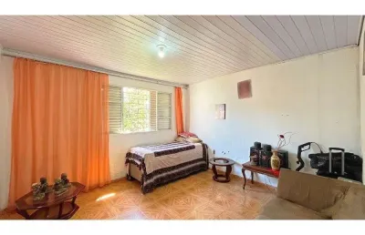 Casa com 3 quartos à venda na Rua Coronel Tisiano F. de Leoni, 240, Partenon, Porto Alegre