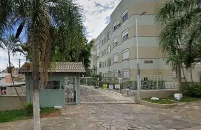 Excelente apto reformado 2 dormitórios com dependência de empregada