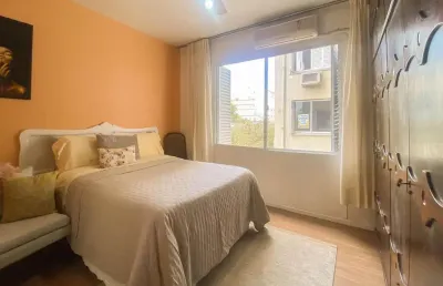 Apartamento reformado e mobiliado com eletros no centro de porto alegre