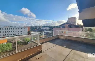 Cobertura com 3 dormitórios e vaga no bairro cavalhada,  poa/rs