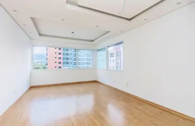 Apartamento com 2 quartos à venda na Rua Acélio Daudt, 30, Passo da Areia, Porto Alegre