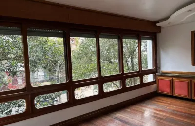 Vende-se apartamento com 3 quartos( 1 suíte), 111m² e 1 vaga – auxiliadora