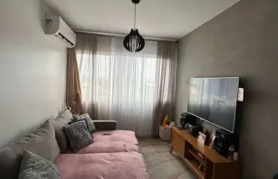Apartamento semimobiliado 2 dormitório(s) bairro partenon elevador e vaga
