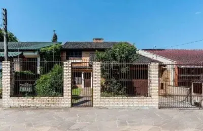 Sobrado em porto alegre, no bairro camaquã, com 3 dormitório(s), e 3 banheiros, à venda.