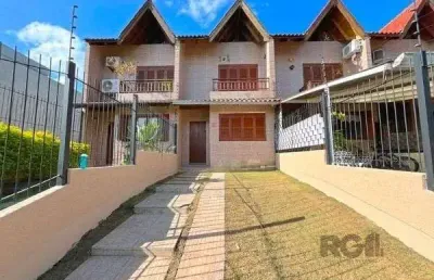 Casa em porto alegre, no bairro guarujá, com 3 dormitório(s), e 3 banheiros, à venda.
