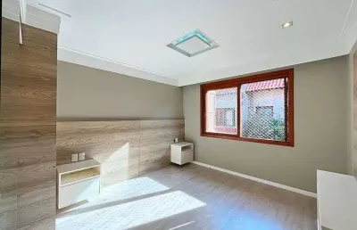 Casa em condomínio fechado com 3 quartos à venda na Rua Gilberto Laste, 141, Santa Tereza, Porto Alegre