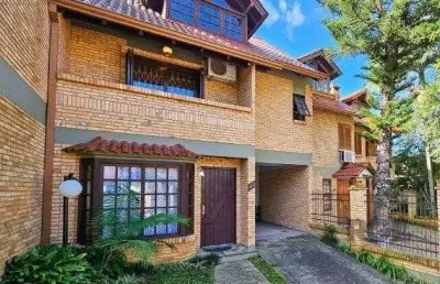 Casa de 3 dormitórios com 2 vagas de garagem no bairro jardim isabel