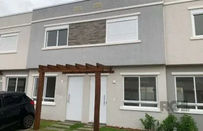 Sobrado novo com aproximadamente 88m² no bairro vila nova.