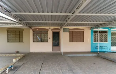 Casa aconchegante em condomínio com 2 dormitórios, no condomínio no bairro igara canoas