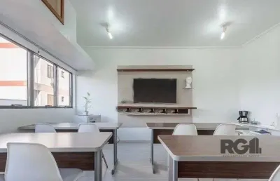 Sala comercial à venda na Rua Itapeva, 90, Passo da Areia, Porto Alegre