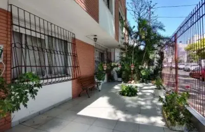 Apartamento de 2 dormitórios com churrasqueira, no bairro jardim botânico