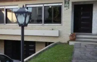 Casa com 3 quartos à venda na Rua Professor Carvalho Freitas, 149, Teresópolis, Porto Alegre
