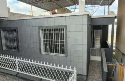 Casa para locação em juiz de fora, progresso, 2 dormitórios, 2 banheiros, 1 vaga