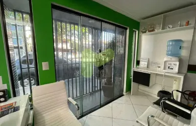 Ponto comercial para alugar na Rua Jorge Reid, Cavaleiros, Macaé
