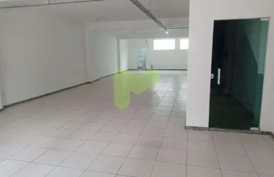 Prédio para alugar na Rua Doutor Francisco Portela, Centro, Macaé