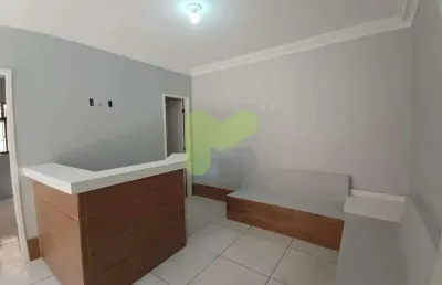 Sala comercial para alugar na Rua Visconde de Quissama, Centro, Macaé