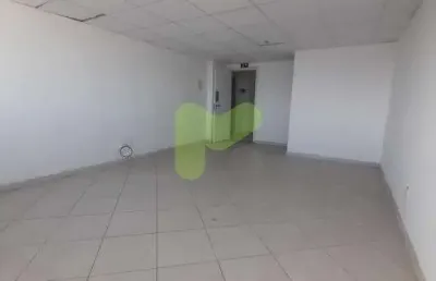 Sala comercial para alugar na Rua Abílio Moreira de Miranda, Imbetiba, Macaé