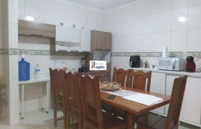 Lindo sobrado na região da penha com 4 dormitórios e amplo terraço  em excelente localização