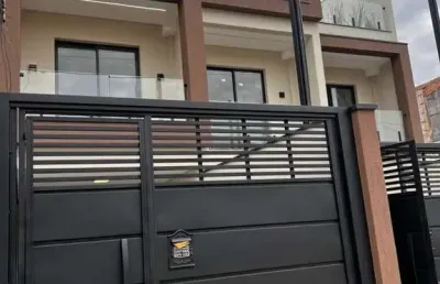 Casa com 3 quartos à venda na Rua Rodolfo André, 213, Vila Ré, São Paulo