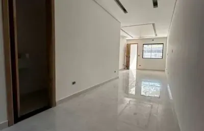Sobrado na região da patriarca com 3 dormitórios e duas vagas