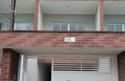 Sobrado com 3 quartos e 4 banheiros à venda, 170 m² por r$ 850.000